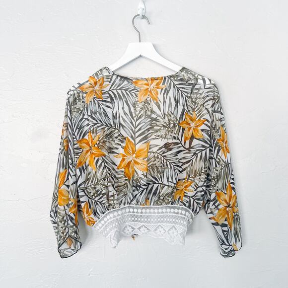 Timing Sheer Floral Tie Front Blouse Medium - Picture 4 of 5